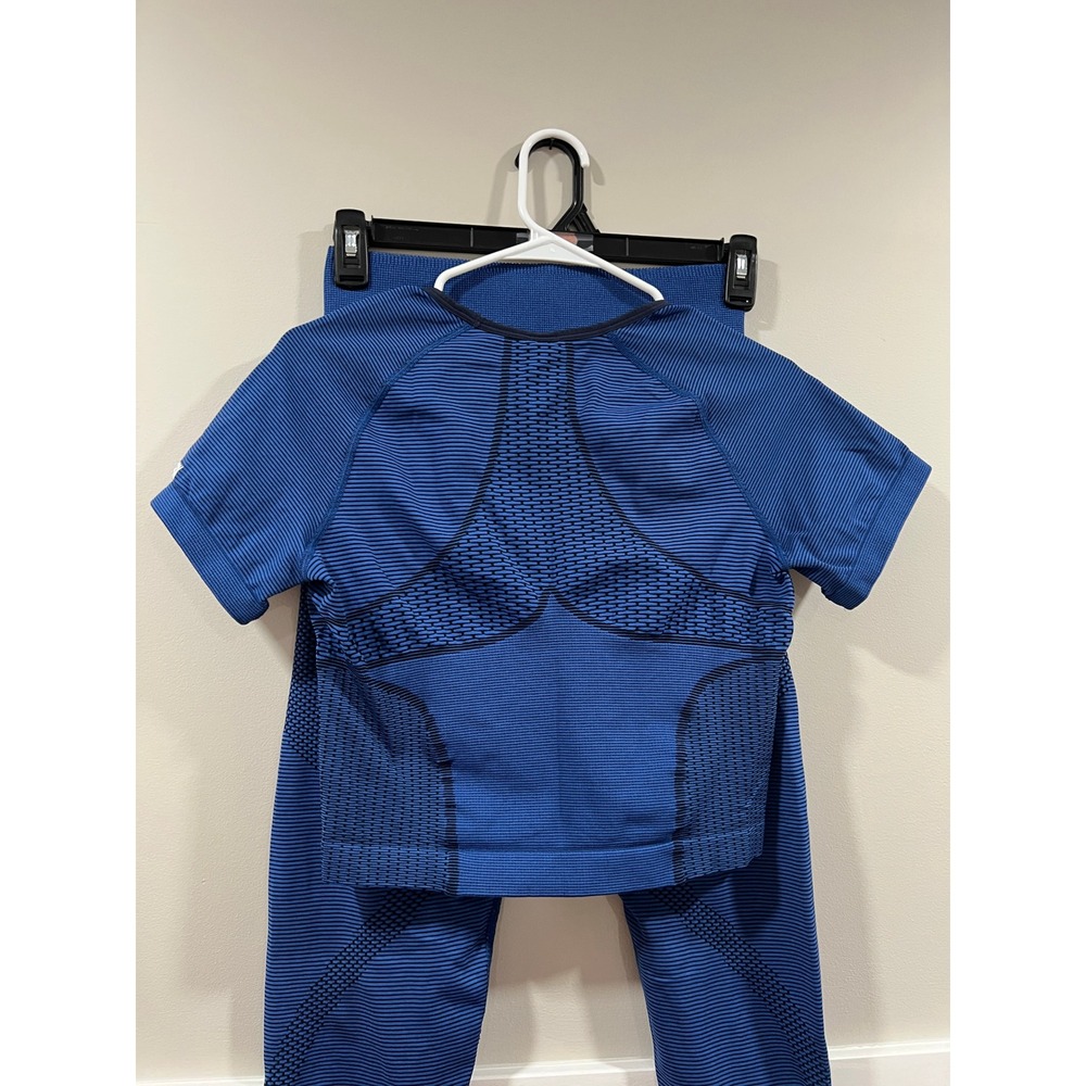 *SOLD! NOT FOR SALE!!**Gymshark Workout Set Crop Top Short Sleeve